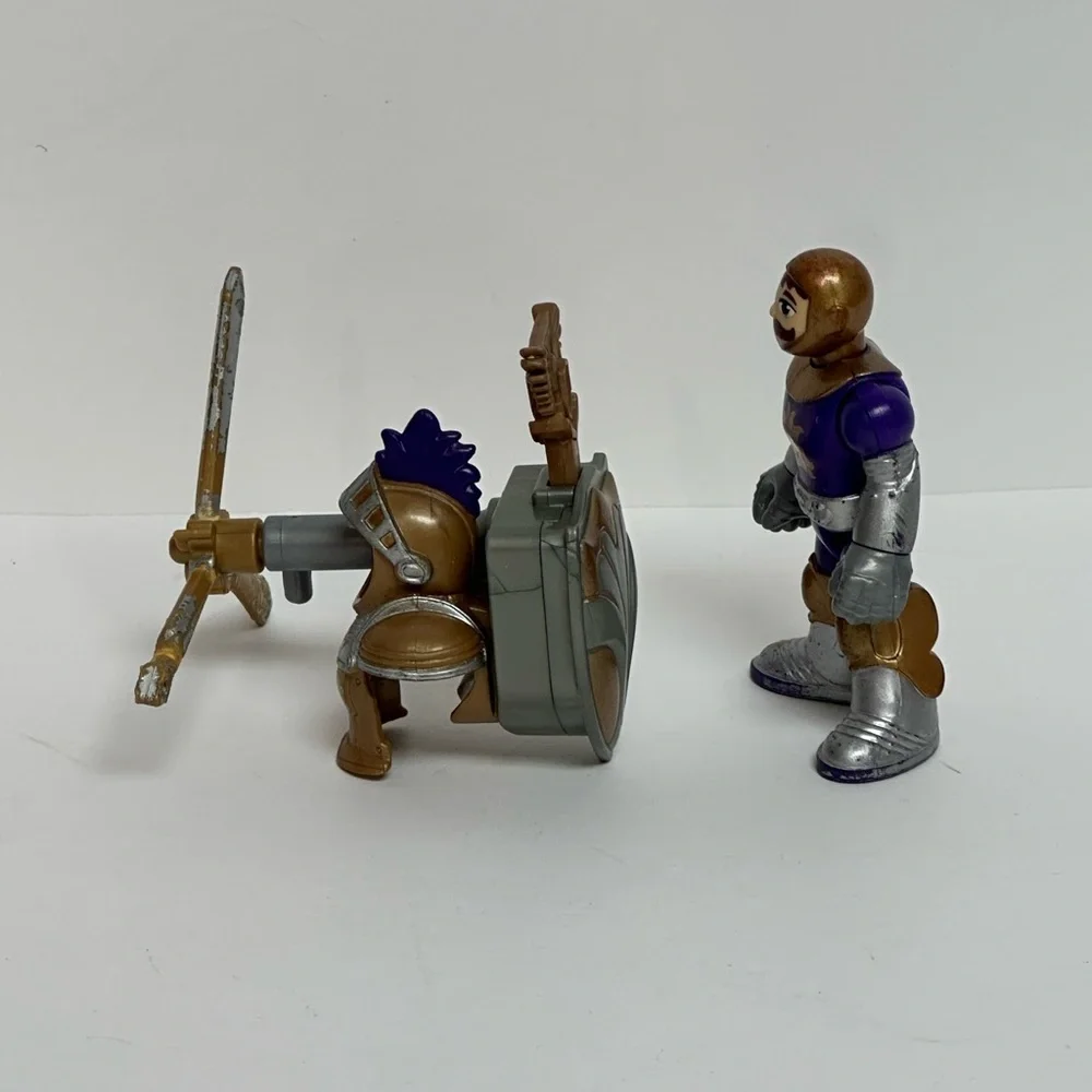 Imaginext SIR PETER THE KNIGHT Figure Tri Sword Armor Weapon 2012 Fisher Price